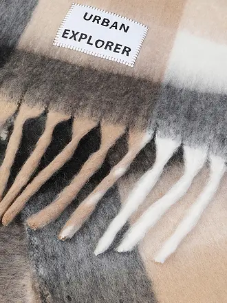 VERB TO DO | Bufanda
Marca: VERB TO DO
Color: multicolor
Categorías: Moda, Mujer

Material: Fibra sintética
Estampado: Cuadros, Bloques de color
Detalles: Flecos | braun